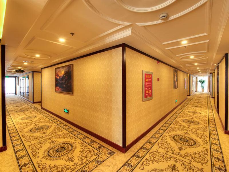Vienna Hotel Shanghai Happy Valley Songjiang Esterno foto