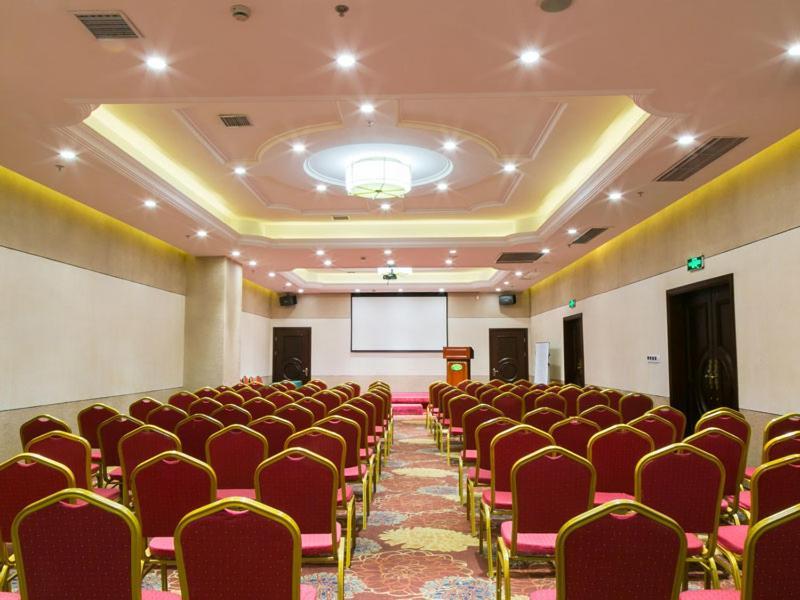 Vienna Hotel Shanghai Happy Valley Songjiang Esterno foto