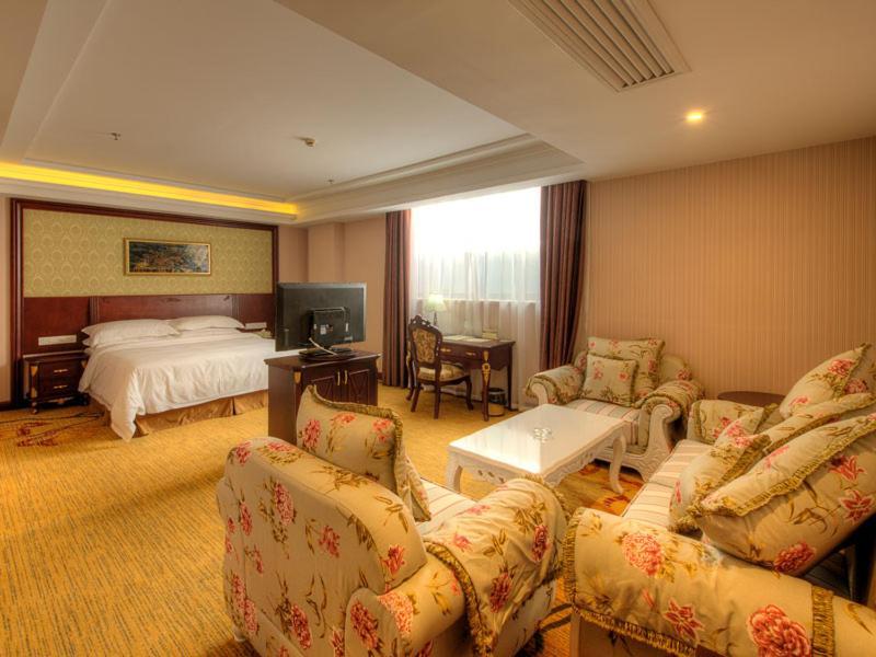 Vienna Hotel Shanghai Happy Valley Songjiang Esterno foto